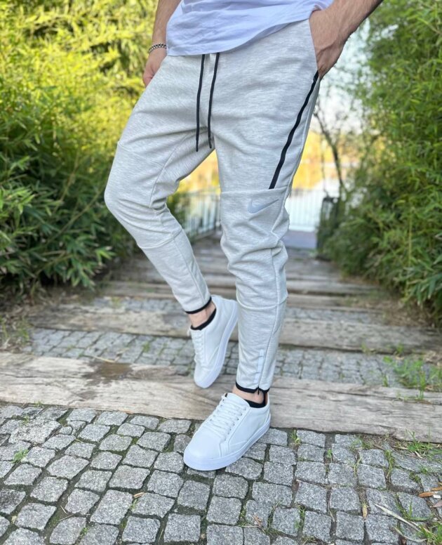 Trenerka Nike Tech Fleece - Hirtë e Lehtë